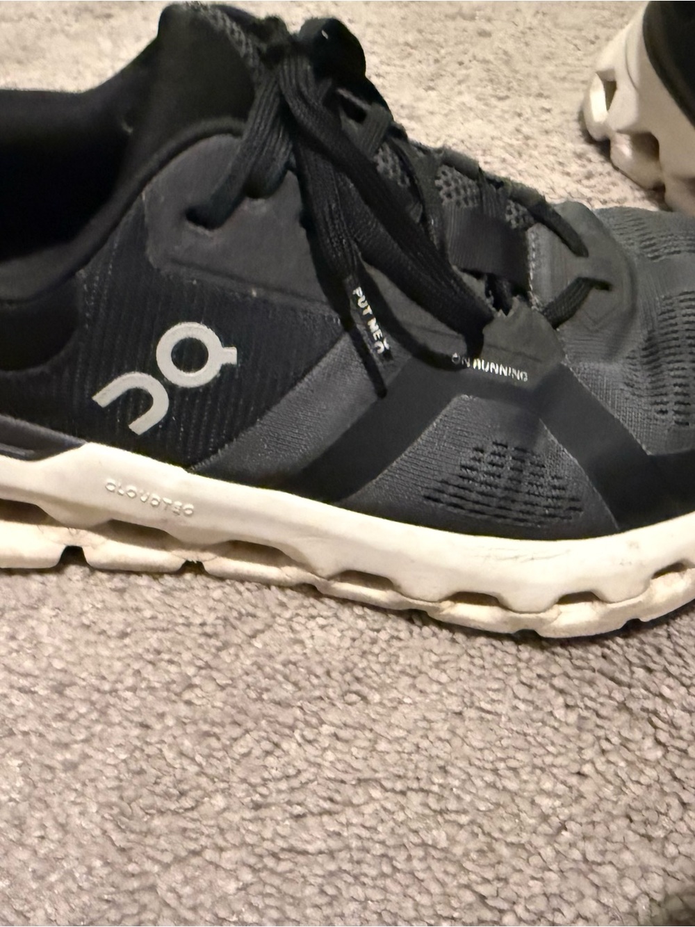 On Running Men’s Cloudtec Athletic Shoes in Black and Gray